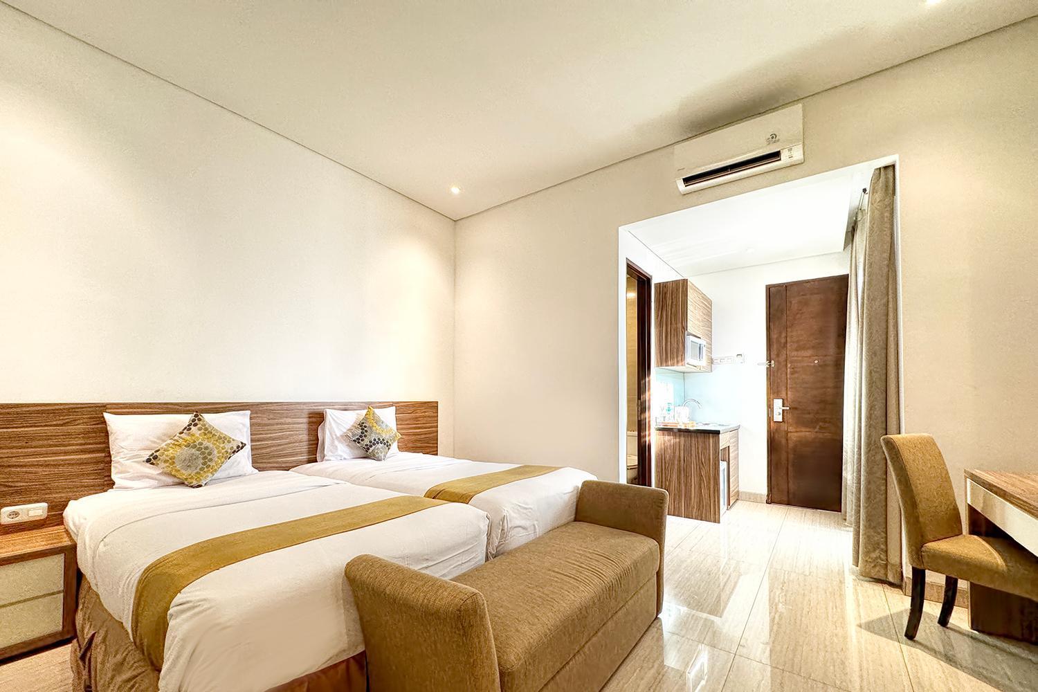 Rasuna Icon Hotel Джакарта Екстериор снимка