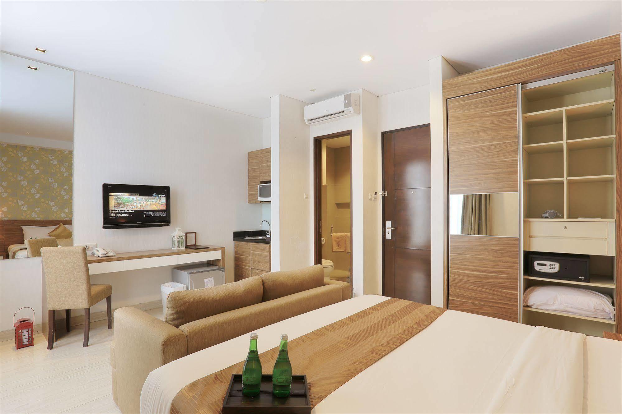 Rasuna Icon Hotel Джакарта Екстериор снимка
